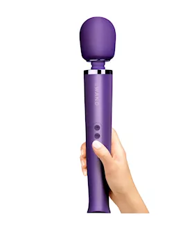 Le Wand Purple Rechargeable Massager